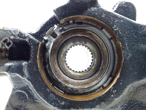 Used Left front steering knuckle Left front steering knuckle RENAULT KANGOO / GRAND KANGOO II (KW0/1_) 1.5 dCi 85 (KW0K, KW0L, KW0B) (86 hp) 21095708 21095708