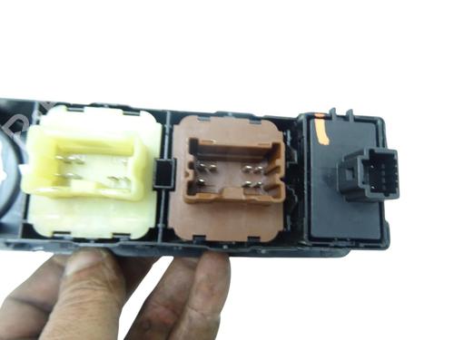 left-front-window-switch-renault-captur-i-j5_-h5_-2013-35888451 main image