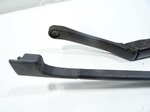 Used Front windshield wiper arm Front windshield wiper arm VW PHAETON (3D1, 3D2, 3D3, 3D4, 3D6, 3D7, 3D8, 3D9) 5.0 V10 TDI 4motion (313 hp) 33429292 33429292