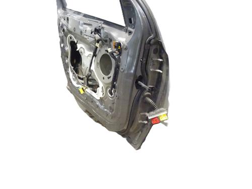Used Left front door Left front door 31301378 31301378