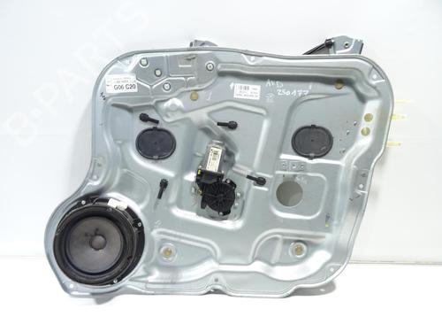 Lève-vitre avant droit HYUNDAI SANTA FÉ II (CM) 2.2 CRDi GLS 4x4 (150 hp) 32134328