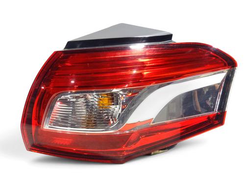 right-taillight-peugeot-4008-2012-39728699 main image
