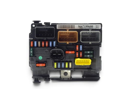 fuse-box-citroen-c3-ii-sc_-2009-40453450 main image