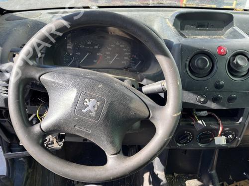Fuse box PEUGEOT PARTNER MPV (5_, G_) 1.9 D | BP36764039E1 - Image 9