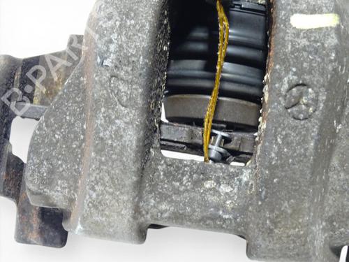 Etrier arriere droit Etrier arriere droit MERCEDES-BENZ E-CLASS (W211) E 270 CDI (211.016) (177 hp) 35995443 35995443