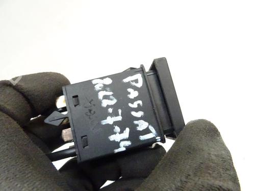Used Switch Switch VW PASSAT B5.5 Variant (3B6) 1.9 TDI (101 hp) 20052074 20052074