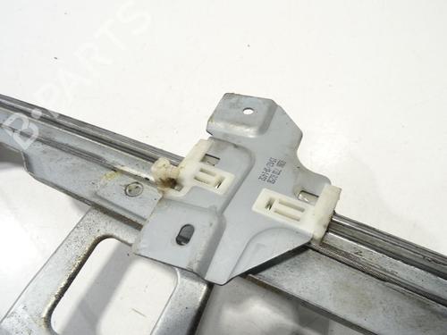 Used Front right window mechanism Front right window mechanism DACIA SANDERO 1.4 MPI LPG (72 hp) 31066083 31066083