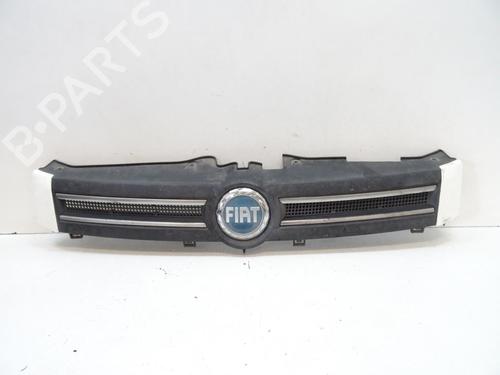 Grill FIAT PANDA (169_) 1.2 (169.AXB11, 169.AXB1A) (60 hp) 20042446