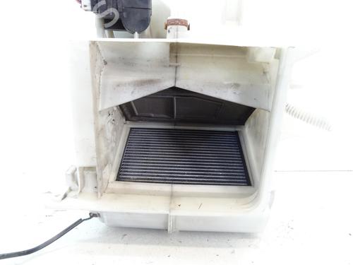 Used Heater matrix box Heater matrix box MITSUBISHI L200 (K7_T, K6_T, K5_T) 2.5 TD 4WD (K74T) (115 hp) 20038965 20038965