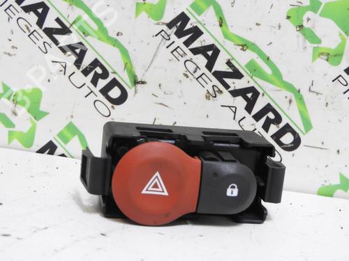 Used Warning switch RENAULT CLIO III (BR0/1, CR0/1) 1.5 dCi (75 hp) 21825564