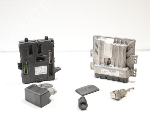 Used Electronic module Electronic module RENAULT MEGANE IV Hatchback (B9A/M/N_) 1.5 dCi 110 (B9A3) (110 hp) 32783150 32783150