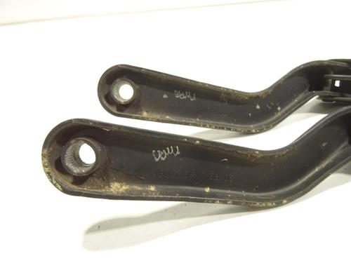 Front windshield wiper arm FORD FIESTA V (JH_, JD_) 1.3 | BP22241019C143 