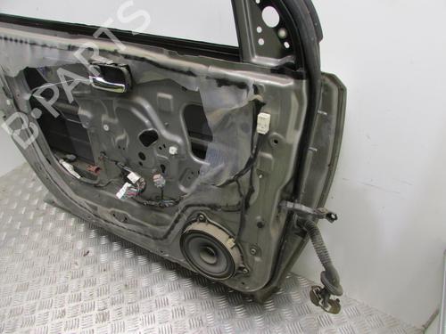 Used Left front door Left front door 22241050 22241050