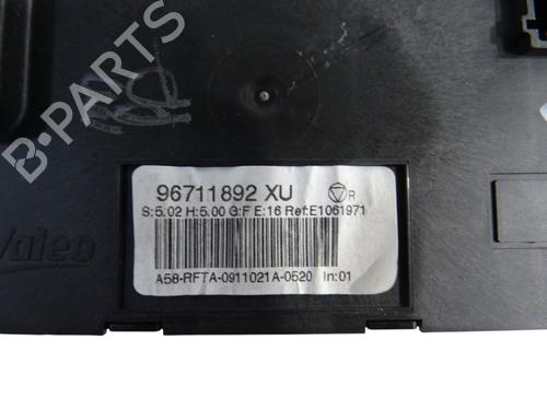 Used Climate control Climate control 38922002 38922002