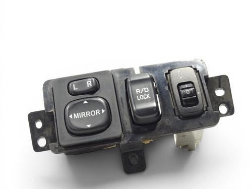 Comutador espelhos Comutador espelhos MITSUBISHI L200 / TRITON (KA_T, KB_T) 2.5 DI-D 4WD (KB4T) (178 hp) 35937327 35937327