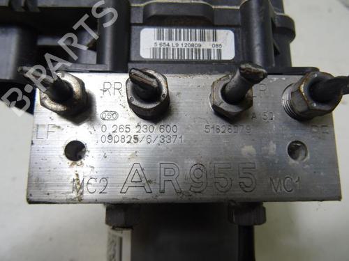 Used ABS pump ABS pump ALFA ROMEO MITO (955_) 1.3 MultiJet (955AXH1B, 955AXT1A) (90 hp) 20047216 20047216