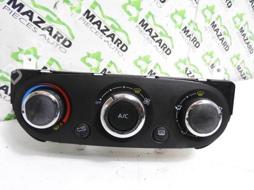 climate-control-renault-captur-i-j5_-h5_-09-tce-90-275101687r-2013-20048485 main image