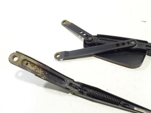 front-windshield-wiper-arm-mercedes-benz-gl-class-x164-2006-2007-2008-2009-2010-2011-2012-30081553 main image