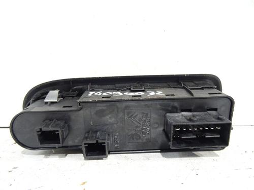 Used Left front window switch Left front window switch CITROËN C5 III (RD_) 2.0 HDi 140 (RDRHF8, RDRHFA, RDRHA8, RDRHAJ) (140 hp) 33314663 33314663