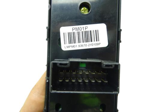 Left front window switch HYUNDAI ix35 (LM, EL, ELH) 2.0 CRDi 4WD | BP38493505I27 - Image 4