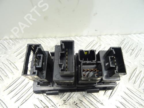 Headlight switch KIA VENGA (YN) 1.4 CRDi 90 | BP30143943I24