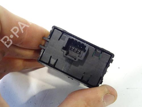 Used Switch Switch RENAULT ARKANA I (LCM_, LDN_) 1.6 E-TECH 145 (LDMU) (143 hp) 20177440 20177440