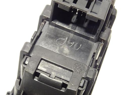 Used Switch Switch AUDI Q3 (8UB, 8UG) [2011-2020] 33927090 33927090