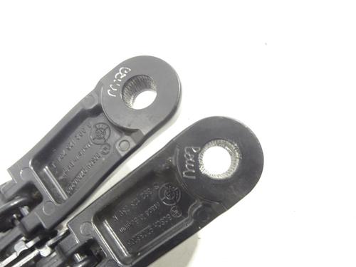 Front windshield wiper arm PEUGEOT 5008 (0U_, 0E_) 2.0 HDi 150 / BlueHDi 150 | BP25594442C143