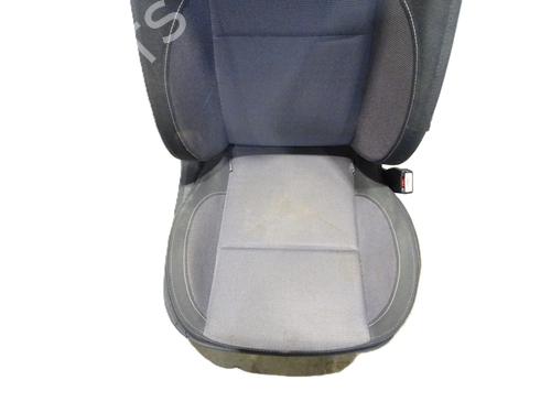 Used Right front seat Right front seat RENAULT MEGANE II (BM0/1_, CM0/1_) 2.0 dCi (BM1K, CM1K) (150 hp) 31362457 31362457