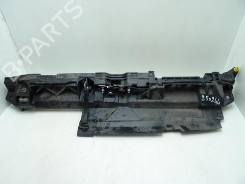 Used Crossmember PEUGEOT 208 II (UB_, UP_, UW_, UJ_) e-208 (136 hp) 26395361