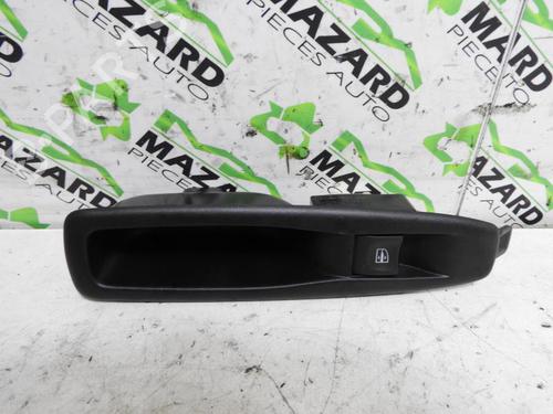Used Right rear window switch RENAULT CLIO IV (BH_) 1.5 dCi 90 (90 hp) 20072663