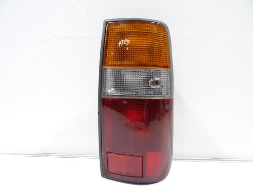 Højre baglygte TOYOTA LAND CRUISER 80 (_J8_) 4.2 TD (HDJ80) (160 hp) 20037797