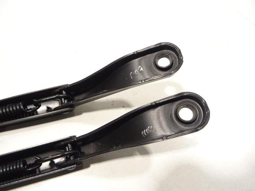front-windshield-wiper-arm-citroen-c4-iii-ba_-bb_-bc_-2020-29484607 main image