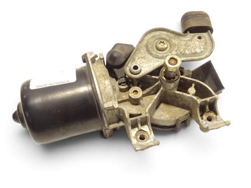 front-wiper-motor-renault-clio-iii-br01-cr01-2005-2006-2007-2008-2009-2010-2011-2012-2013-2014-40124149 main image