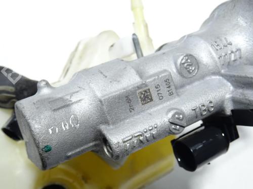 Used Brake master cylinder Brake master cylinder SEAT ARONA (KJ7, KJP) 1.5 TSI (150 hp) 33917186 33917186
