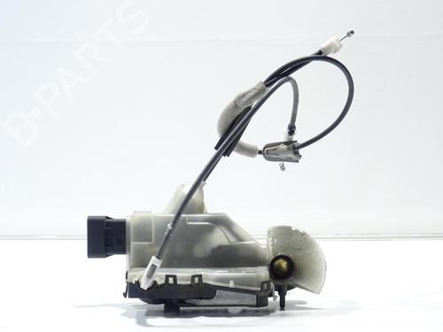 front-left-lock-peugeot-expert-van-v_-2016-31610836 main image