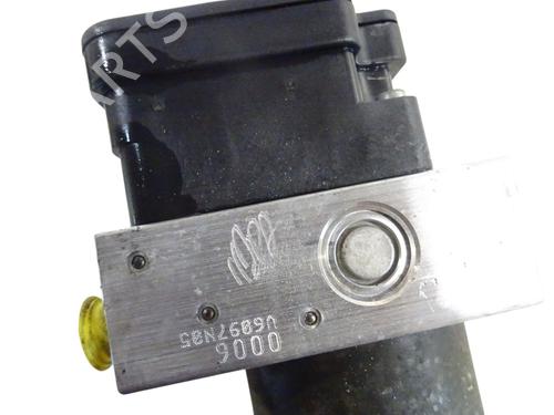 Pompa ABS Pompa ABS VW GOLF V (1K1) 1.9 TDI (105 hp) 35888196 35888196