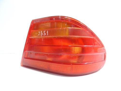 Right taillight MERCEDES-BENZ E-CLASS (W210) E 300 D (210.020) 2108204464
