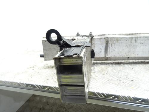 Used Front bumper reinforcement Front bumper reinforcement 29360196 29360196
