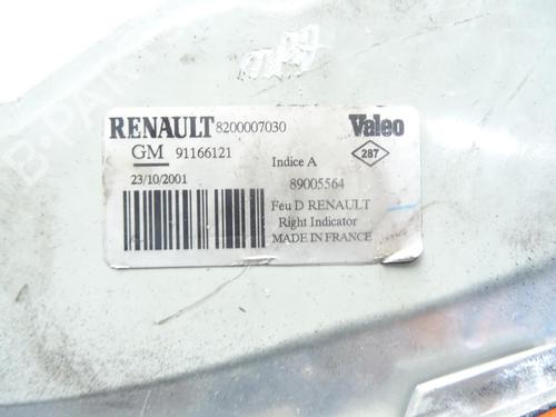 Used Right front indicator Right front indicator RENAULT TRAFIC II Van (FL) 1.9 dCi 80 (FL0B) (82 hp) 32673353 32673353