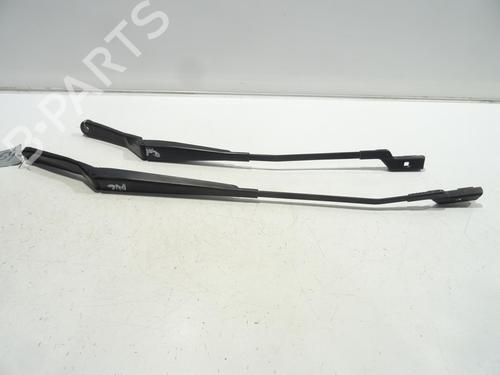 Used Front windshield wiper arm PEUGEOT 308 I (4A_, 4C_) 1.6 HDi (109 hp) 25600280