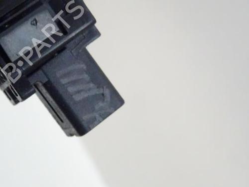 Used Warning switch SUZUKI SX4 (EY, GY) 1.9 DDiS 4x4 (RW419D) (120 hp) 20044296