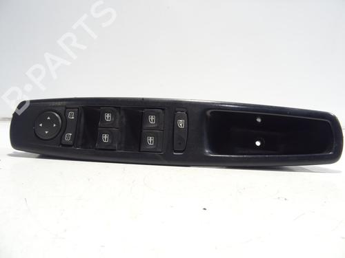 Interrupteur de vitre avant gauche RENAULT SCÉNIC III (JZ0/1_) 1.5 dCi (110 hp) 30648370
