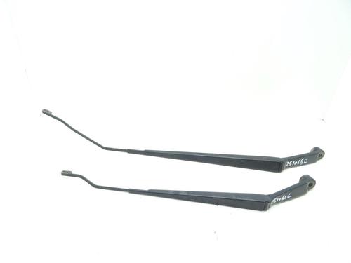 Used Front windshield wiper arm SUZUKI SX4 (EY, GY) 1.9 DDiS 4x4 (RW419D) (120 hp) 31362527