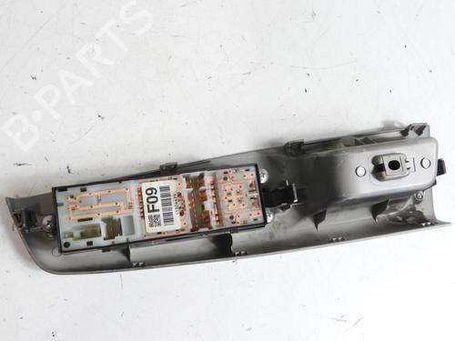 Used Left front window switch Left front window switch SUBARU FORESTER (SH_) 2.0 D AWD (SHH, SHD, SHN) (147 hp) 21727970 21727970