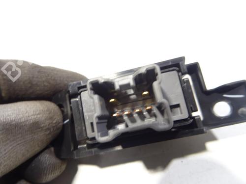 switch-nissan-qashqai-ii-j11-j11_-2013-29566106 main image