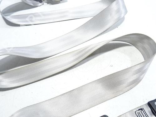 rear-center-seatbelt-renault-clio-iii-br01-cr01-2005-2006-2007-2008-2009-2010-2011-2012-2013-2014-30888561 main image