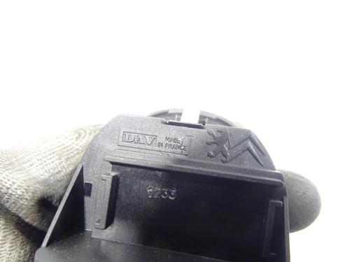 Used Left front window switch Left front window switch PEUGEOT 206 Hatchback (2A/C) 1.9 D (69 hp) 29405296 29405296