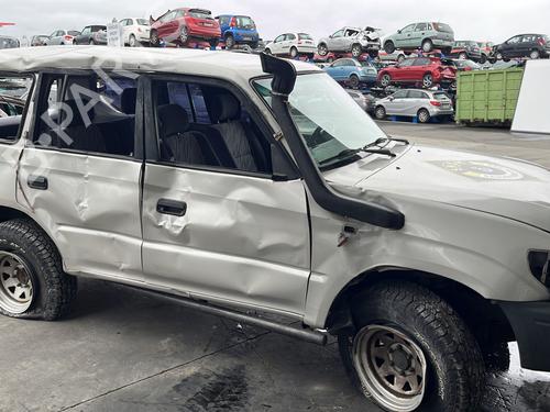 Used Parts TOYOTA LAND CRUISER 90 (_J9_)  3.0 TD (KZJ90_, KZJ95_, KZJ90R, KZJ95R, KZJ90W, KZJ95W)  4370598