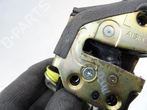 Front left lock TOYOTA AVENSIS Estate (_T25_) 2.0 D-4D (CDT250_, CDT250R) | BP20065964C98